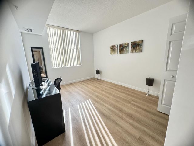888 S Douglas Road 1015, Coral Gables, FL 33134