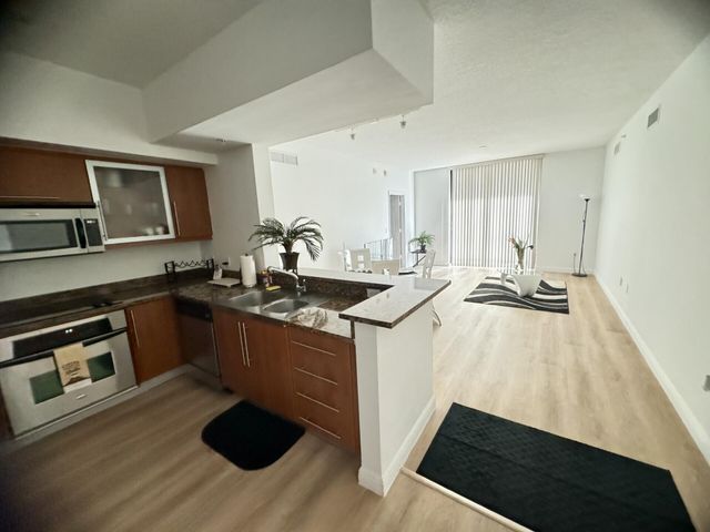 888 S Douglas Road 1015, Coral Gables, FL 33134