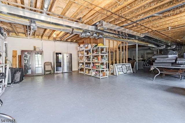 1 Brodziak Rd, Denville Twp., NJ 07834