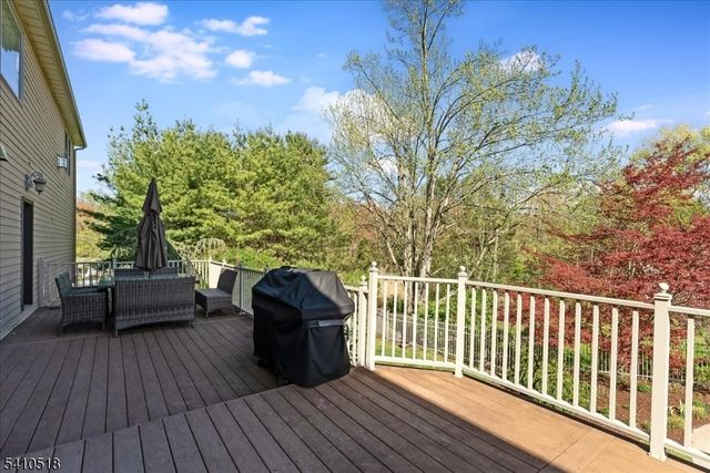 1 Brodziak Rd, Denville Twp., NJ 07834