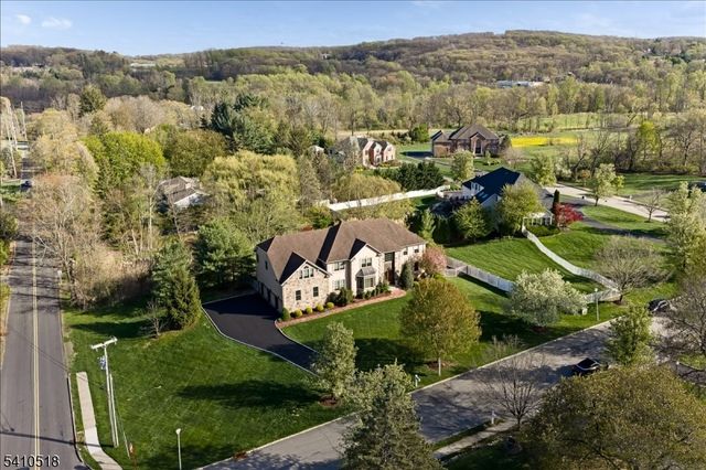 1 Brodziak Rd, Denville Twp., NJ 07834