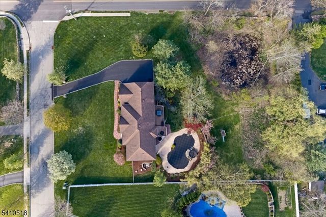 1 Brodziak Rd, Denville Twp., NJ 07834