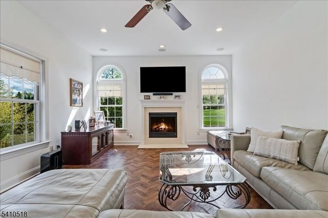 1 Brodziak Rd, Denville Twp., NJ 07834