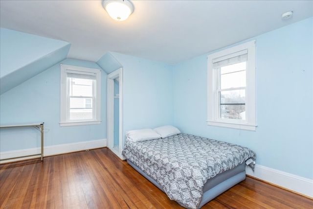 97 Seymour Ave, Lynn, MA 01902