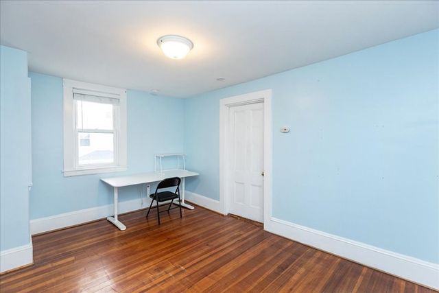 97 Seymour Ave, Lynn, MA 01902