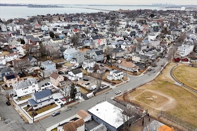 97 Seymour Ave, Lynn, MA 01902