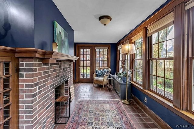 915 James Avenue, Niagara Falls, NY 14305