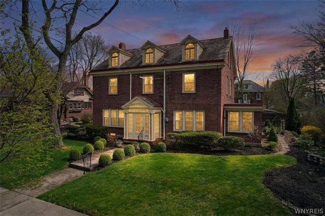 915 James Avenue, Niagara Falls, NY 14305