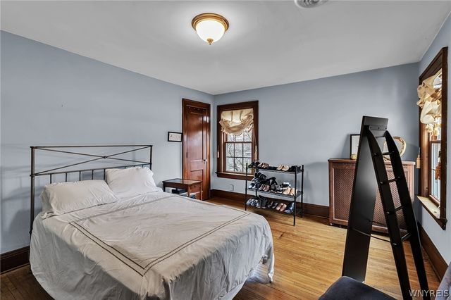 915 James Avenue, Niagara Falls, NY 14305