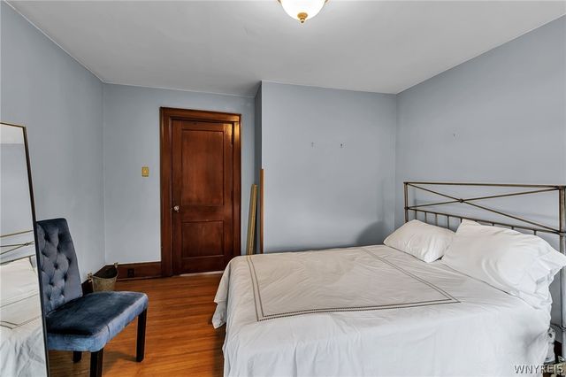915 James Avenue, Niagara Falls, NY 14305