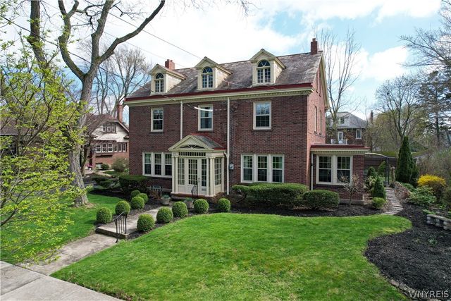 915 James Avenue, Niagara Falls, NY 14305
