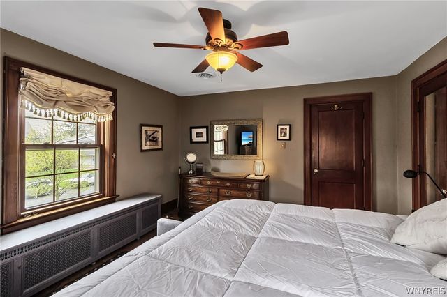 915 James Avenue, Niagara Falls, NY 14305