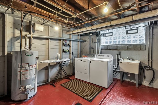 915 James Avenue, Niagara Falls, NY 14305