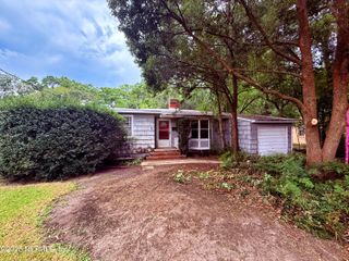 1239 GLEN LAURA Road, Jacksonville, FL 32205