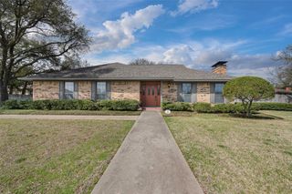 9 Quail Run Street, Gainesville, TX 76240