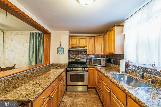 2711-13 E THOMPSON ST, Philadelphia, PA 19134