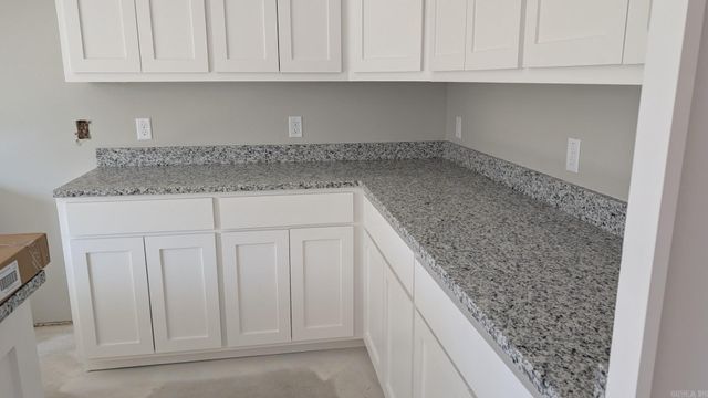 32 Dandelion Drive, Greenbrier, AR 72058