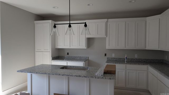 32 Dandelion Drive, Greenbrier, AR 72058