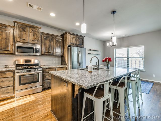 3357 S 207th East Avenue, Broken Arrow, OK 74014