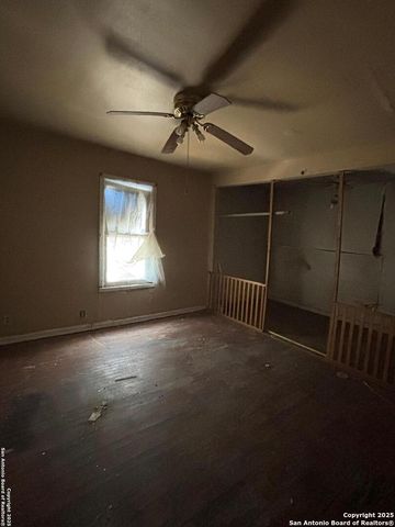 2918 Vera Cruz, San Antonio, TX 78207
