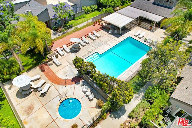 32 Village Pkwy, Santa Monica, CA 90405