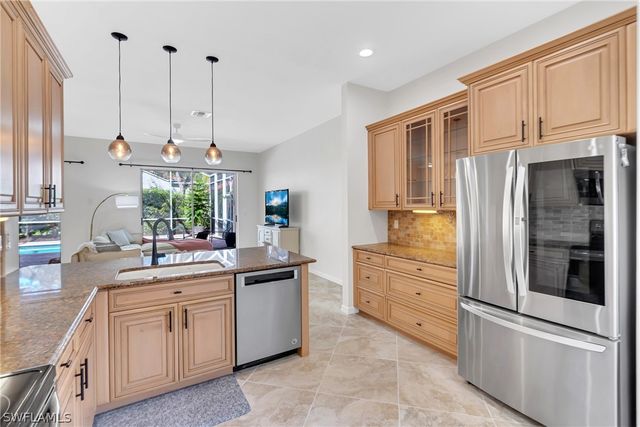 9406 Sun River WAY, Estero, FL 33928