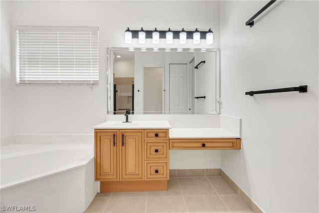 9406 Sun River WAY, Estero, FL 33928