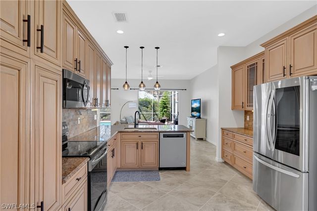 9406 Sun River WAY, Estero, FL 33928