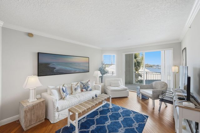 975 NW Flagler Avenue 302, Stuart, FL 34994