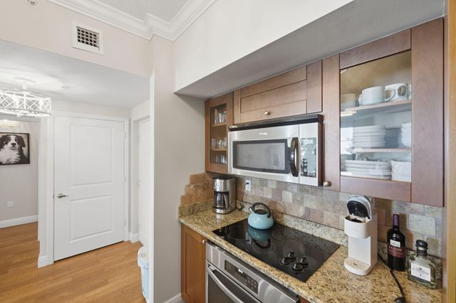 975 NW Flagler Avenue 302, Stuart, FL 34994