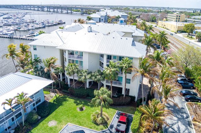 975 NW Flagler Avenue 302, Stuart, FL 34994