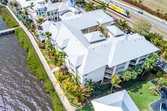 975 NW Flagler Avenue 302, Stuart, FL 34994