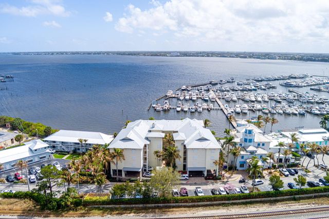 975 NW Flagler Avenue 302, Stuart, FL 34994