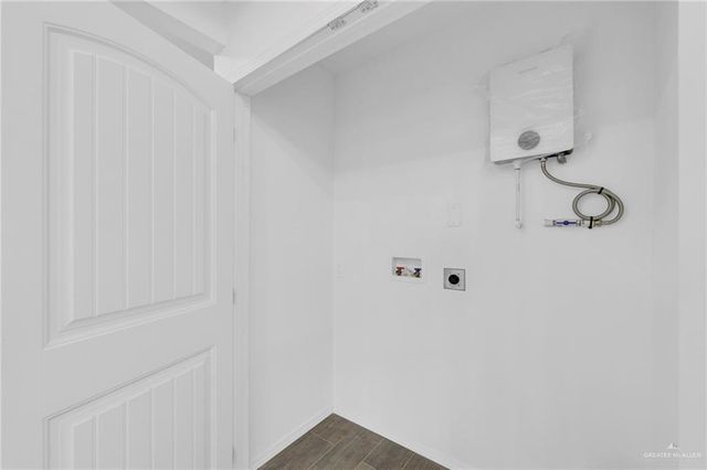 2904 111th Street, Alton, TX 78573