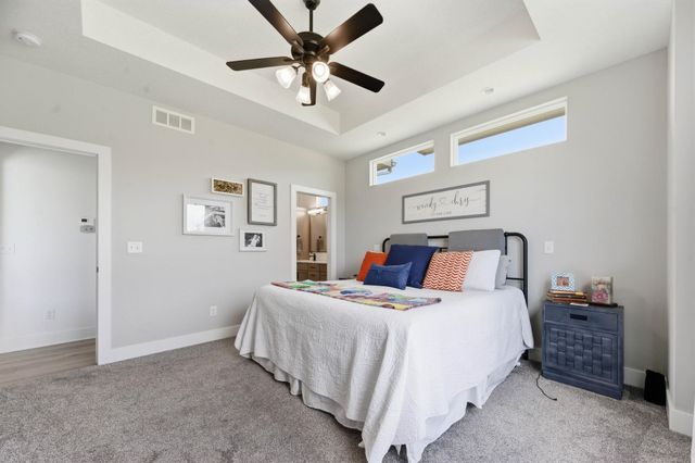 3580 N Bluestem Ct, Rose Hill, KS 67133