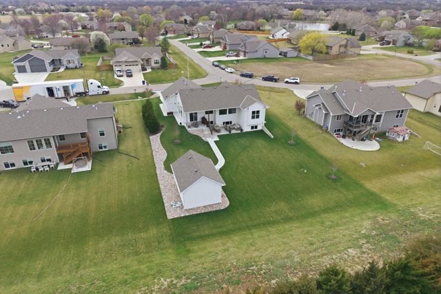 3580 N Bluestem Ct, Rose Hill, KS 67133