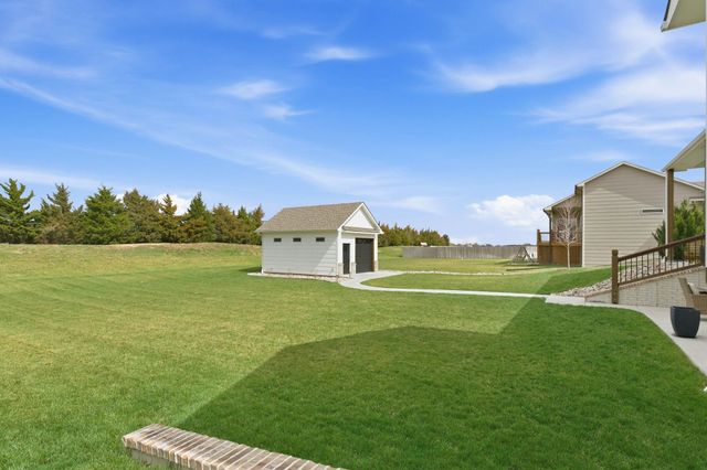 3580 N Bluestem Ct, Rose Hill, KS 67133