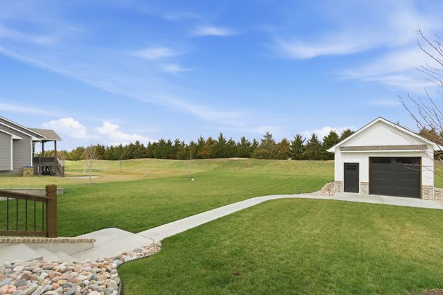 3580 N Bluestem Ct, Rose Hill, KS 67133