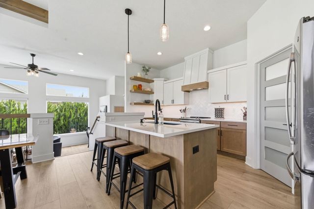 3580 N Bluestem Ct, Rose Hill, KS 67133