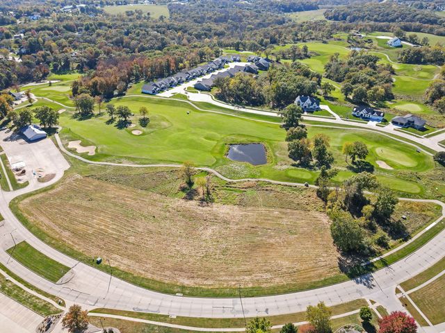 000 Southview Ridge, Pella, IA 50219