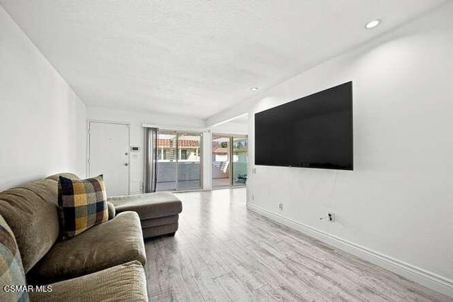 1218 Landsburn Circle, Westlake Village, CA 91361