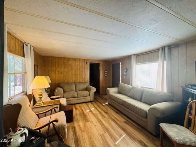 826 JACKS CANYON Drive, Happy Jack, AZ 86024