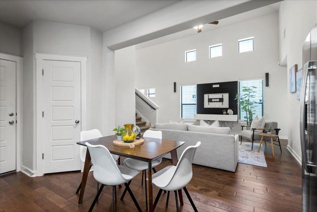 2101 Rivers Edge WAY 17, Austin, TX 78741