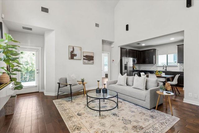 2101 Rivers Edge WAY 17, Austin, TX 78741