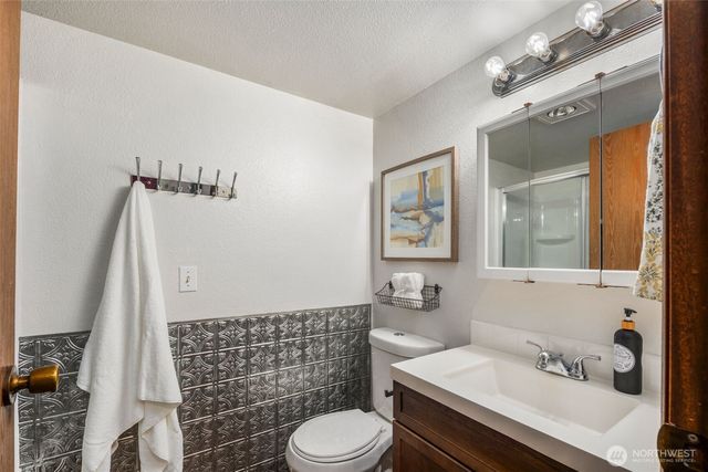 2511 S 248th St #B12, Kent, WA 98032