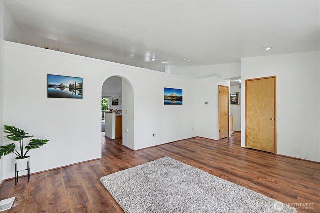 17644 SE 268th Place, Covington, WA 98042