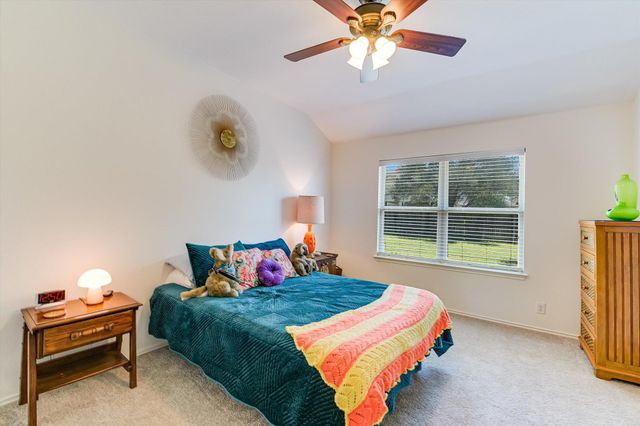 536 Dragon Ridge RD, Buda, TX 78610