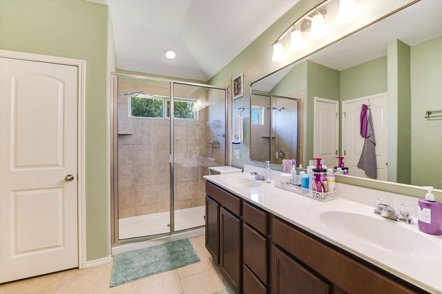 536 Dragon Ridge RD, Buda, TX 78610