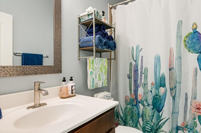 536 Dragon Ridge RD, Buda, TX 78610