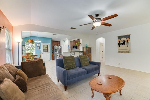 536 Dragon Ridge RD, Buda, TX 78610